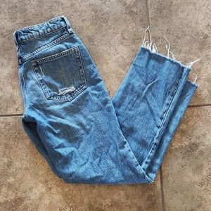 Distressed Boyfriend Jeans